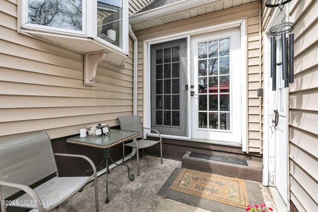 49 7th Street, Belford, NJ 07718