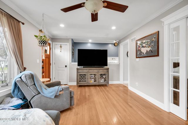 49 7th Street, Belford, NJ 07718