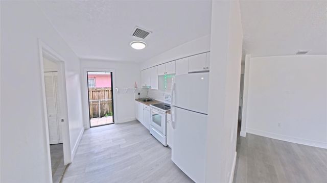 2620 SW 32nd Avenue, Miami, FL 33133