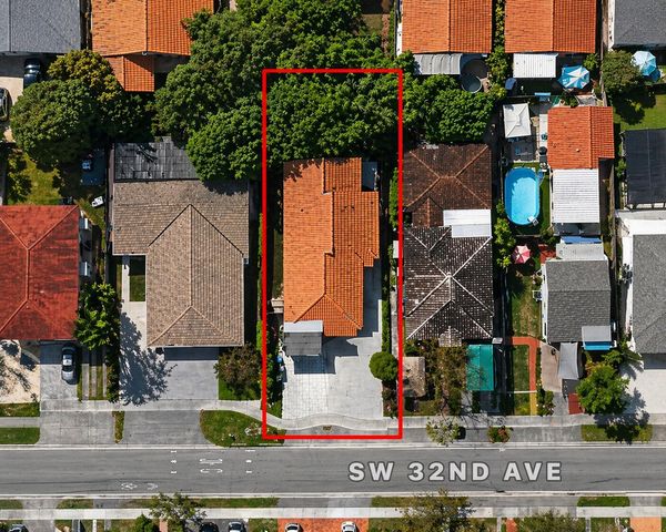 2620 SW 32nd Avenue, Miami, FL 33133