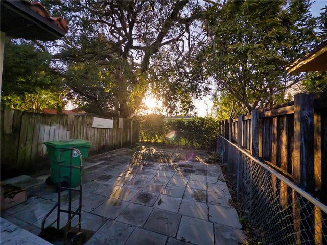 2620 SW 32nd Avenue, Miami, FL 33133