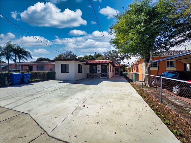 2620 SW 32nd Avenue, Miami, FL 33133