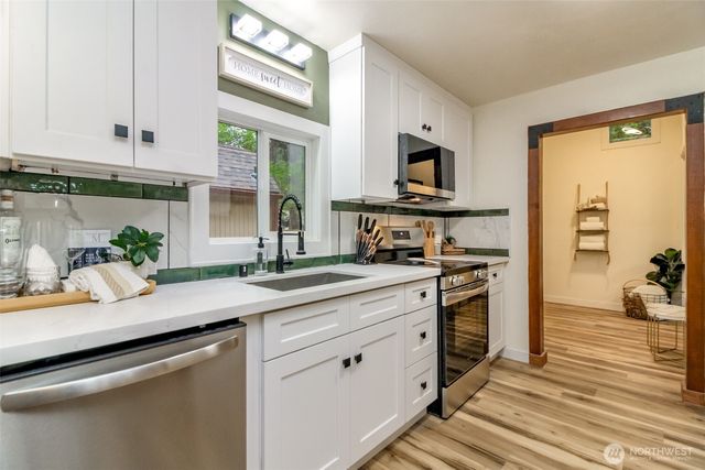 16900 Kalmia Court SE, Yelm, WA 98597