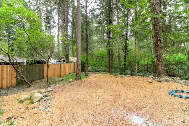 16900 Kalmia Court SE, Yelm, WA 98597