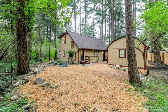 16900 Kalmia Court SE, Yelm, WA 98597