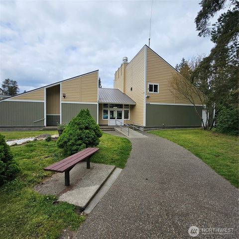 16900 Kalmia Court SE, Yelm, WA 98597