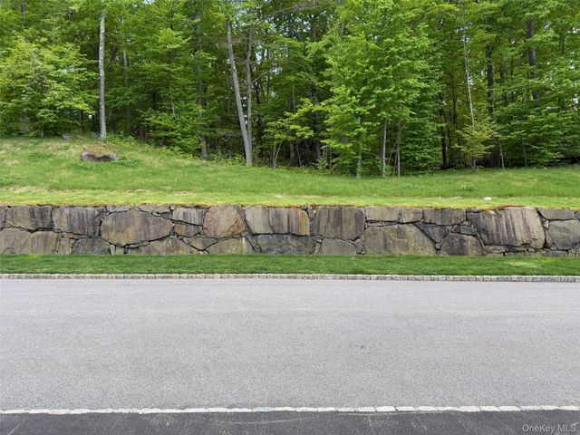 20 Deforest Drive, Cortlandt Manor, NY 10567