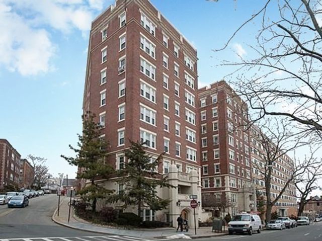 1450 Beacon Street 504, Brookline, MA 02446