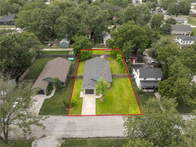 606 Retan Avenue, Osawatomie, KS 66064