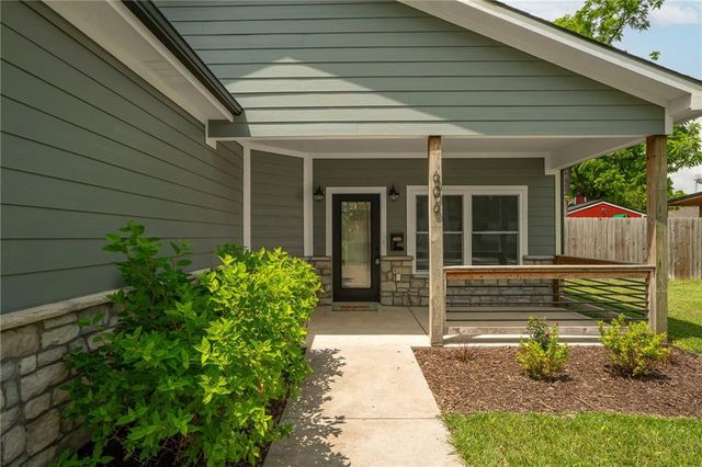 606 Retan Avenue, Osawatomie, KS 66064