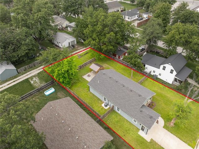 606 Retan Avenue, Osawatomie, KS 66064
