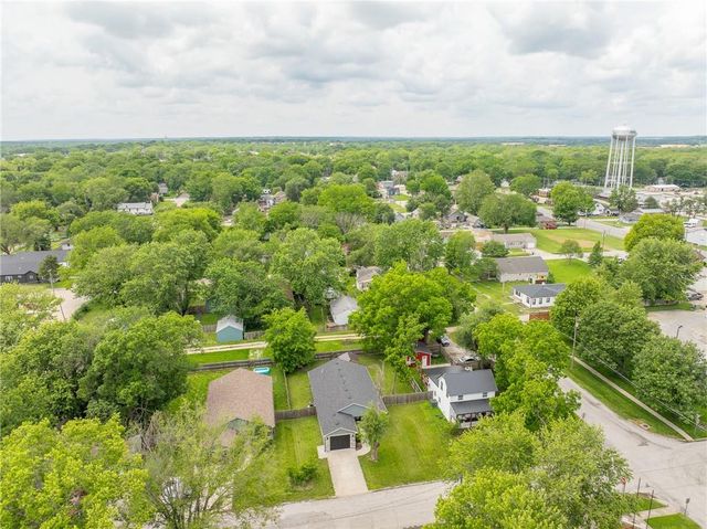 606 Retan Avenue, Osawatomie, KS 66064