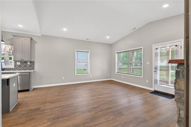 606 Retan Avenue, Osawatomie, KS 66064