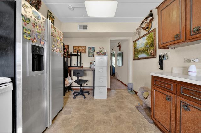 9504 S 86th Avenue 201, Hickory Hills, IL 60457
