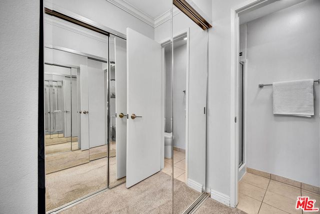 5325 Newcastle Avenue 207, Encino, CA 91316