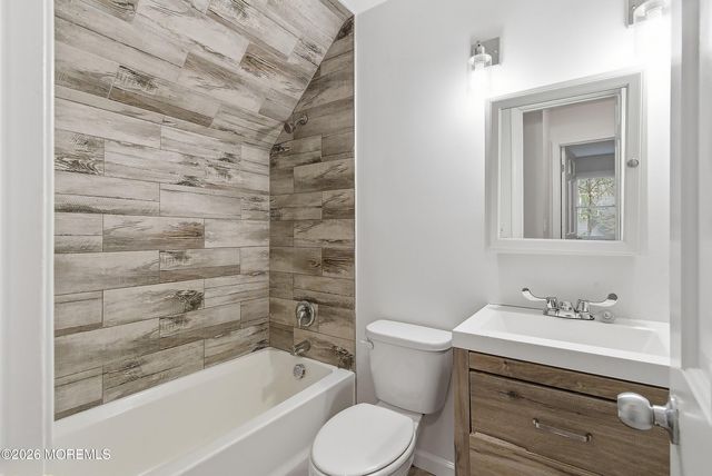 104 Molina Court, Manchester, NJ 08759