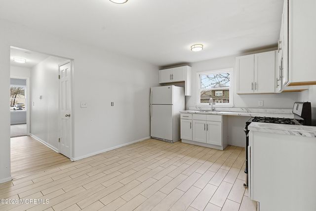 104 Molina Court, Manchester, NJ 08759