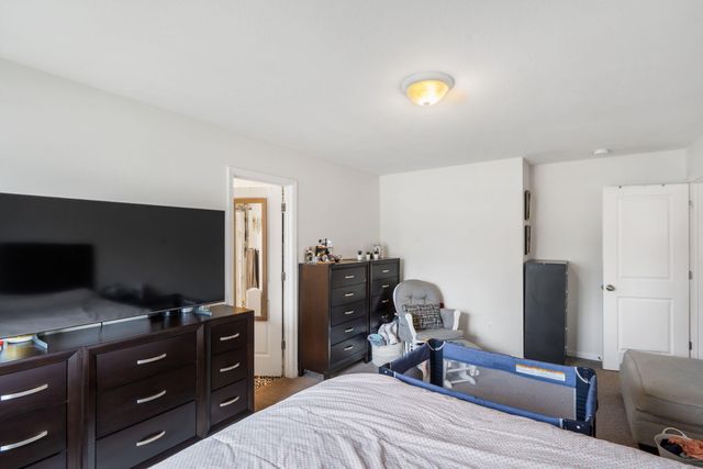 8065 N GLEN MEADOW DR, Columbia, MO 65202