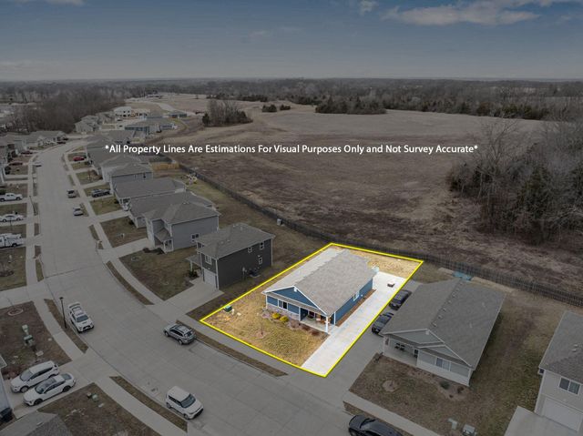 8065 N GLEN MEADOW DR, Columbia, MO 65202