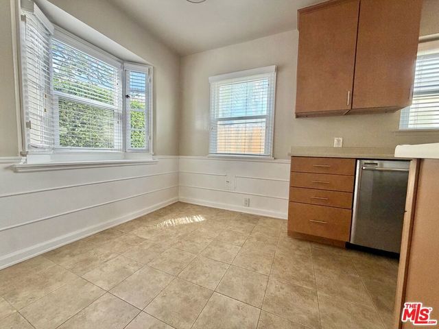 1504 Ocean Park Boulevard, Santa Monica, CA 90405