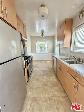 1504 Ocean Park Boulevard, Santa Monica, CA 90405