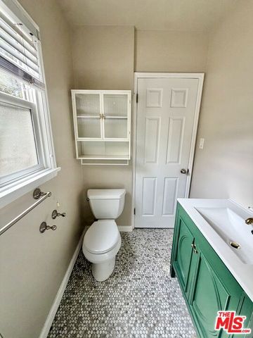 1504 Ocean Park Boulevard, Santa Monica, CA 90405