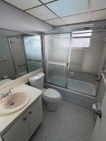 1310 NW 43rd Avenue NW 308, Lauderhill, FL 33313