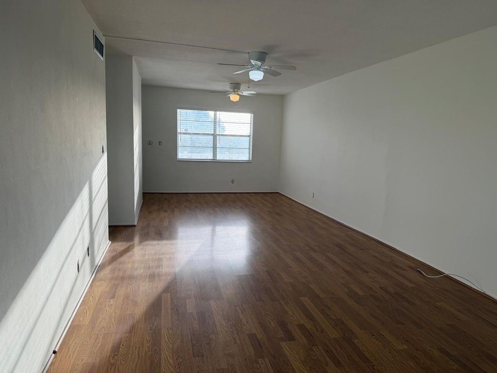 1310 NW 43rd Avenue NW 308, Lauderhill, FL 33313