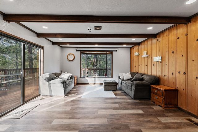 2900 Indian Creek Road, Shady Cove, OR 97539