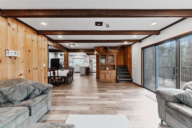 2900 Indian Creek Road, Shady Cove, OR 97539