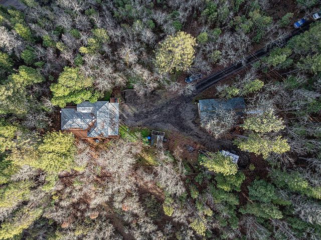 2900 Indian Creek Road, Shady Cove, OR 97539