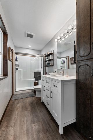 2900 Indian Creek Road, Shady Cove, OR 97539