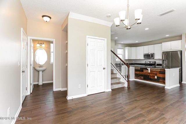 338 VINEYARD Lane, Orange Park, FL 32073