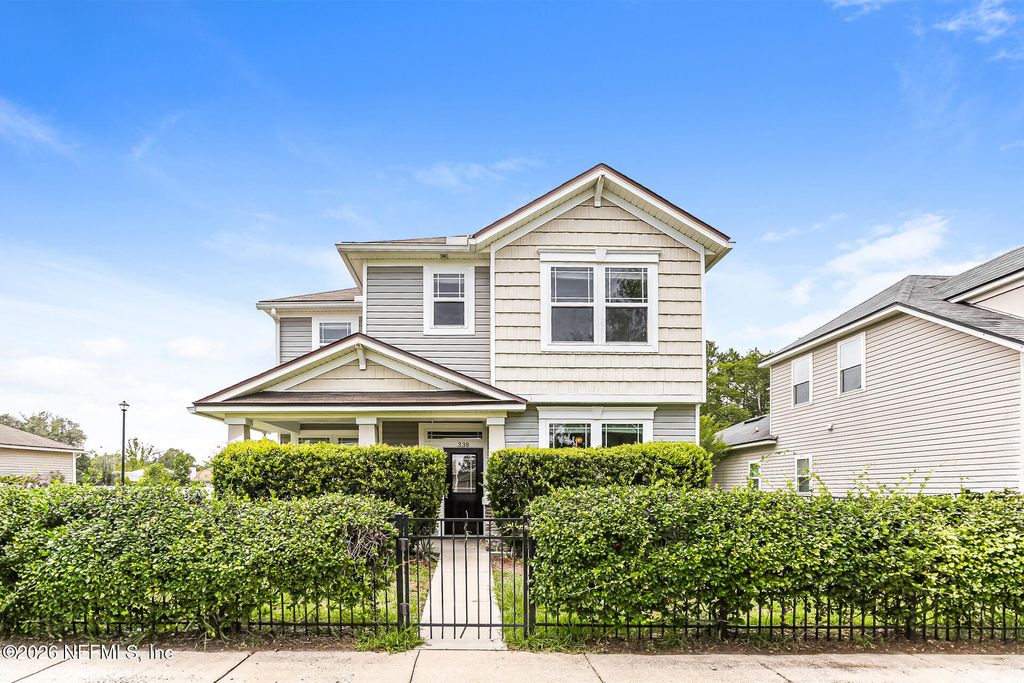338 VINEYARD Lane, Orange Park, FL 32073