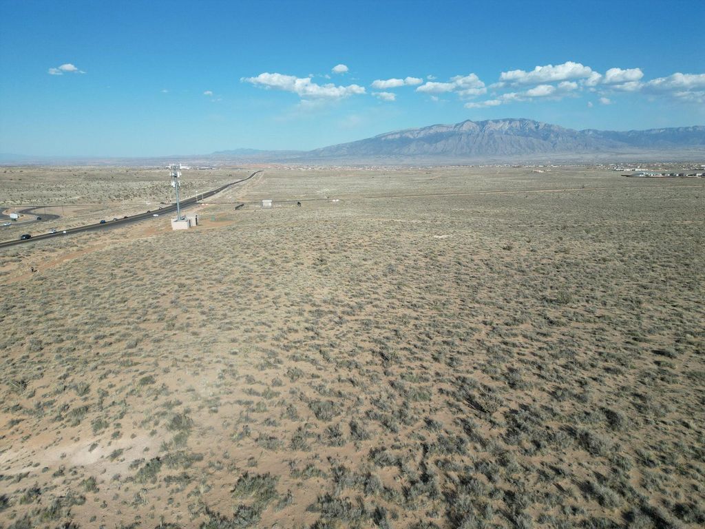 2819-2827 Warwick Street NE, Rio Rancho, NM 87144