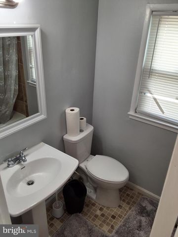 9717 LOMOND DR, Manassas, VA 20109