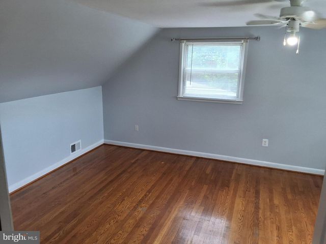 9717 LOMOND DR, Manassas, VA 20109