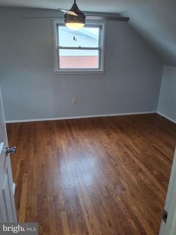 9717 LOMOND DR, Manassas, VA 20109