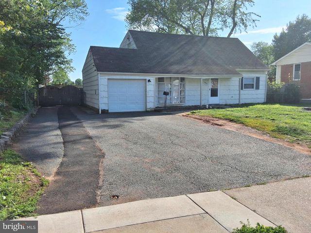 9717 LOMOND DR, Manassas, VA 20109