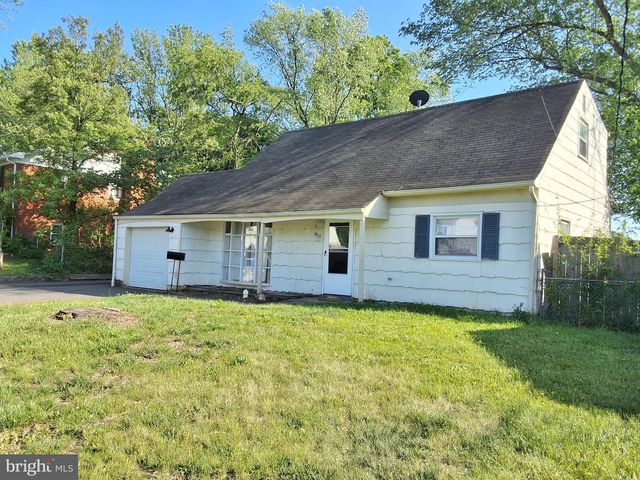 9717 LOMOND DR, Manassas, VA 20109