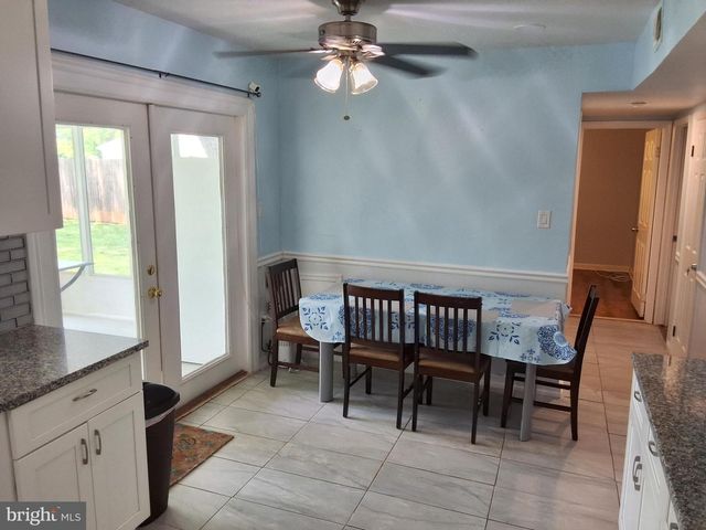 9717 LOMOND DR, Manassas, VA 20109