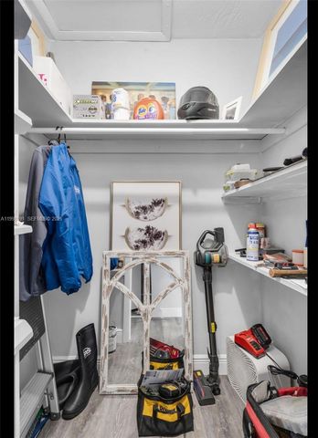 2111 NE 56th Street 206, Fort Lauderdale, FL 33308
