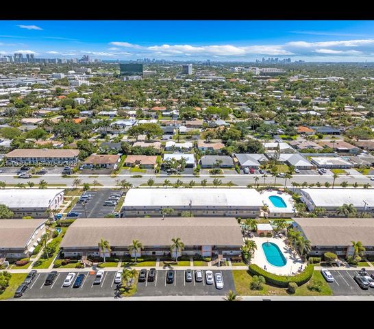 2111 NE 56th Street 206, Fort Lauderdale, FL 33308