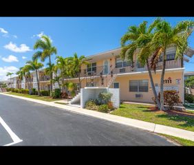 2111 NE 56th Street 206, Fort Lauderdale, FL 33308