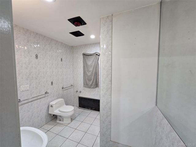 1433 Route 208, Washingtonville, NY 10992