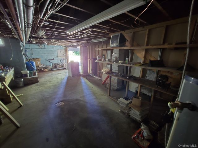 1433 Route 208, Washingtonville, NY 10992