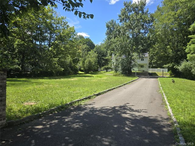 1433 Route 208, Washingtonville, NY 10992