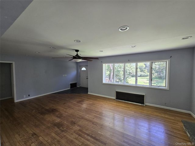 1433 Route 208, Washingtonville, NY 10992