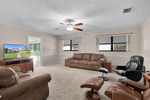 602 FOURTH AVENUE, Lady Lake, FL 32159