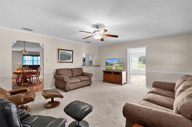 602 FOURTH AVENUE, Lady Lake, FL 32159